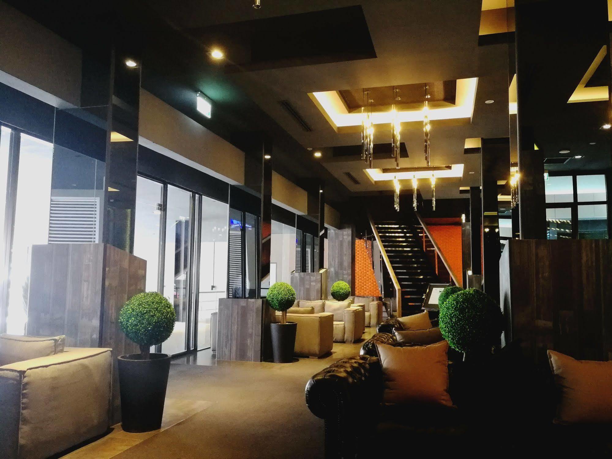 S Hadyai Hotel Hat Yai Dış mekan fotoğraf